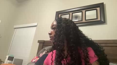 prettyfacefemale online show from 12, 3, 2026