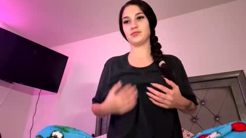 prettygirllltorii online show from 17, 5, 2026