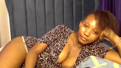 Snapshot of prettygoddess1 chatting on 15, 12, 2025 Mary online show from 15, 12, 2025