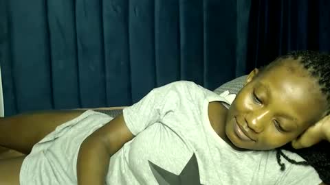 Snapshot of prettygoddess1 chatting on 18, 12, 2025 Mary online show from 18, 12, 2025