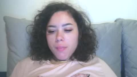 prettyjulliette online show from 3, 12, 2025