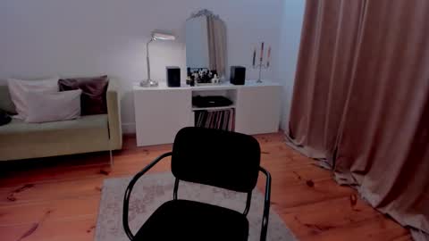 Eva online show from 11, 3, 2025