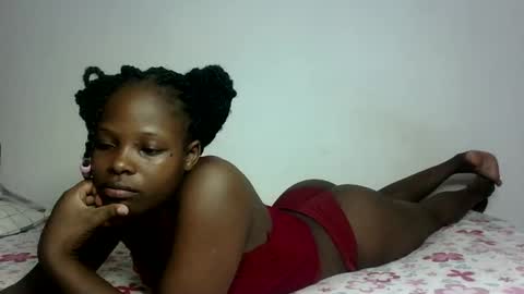 Snapshot of prettymelly_ chatting on 7, 3, 2025 Melly online show from 7, 3, 2025