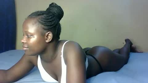 Snapshot of prettymelly_ chatting on 21, 10, 2025 Melly online show from 21, 10, 2025