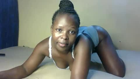 Snapshot of prettymelly_ chatting on 26, 10, 2025 Melly online show from 26, 10, 2025