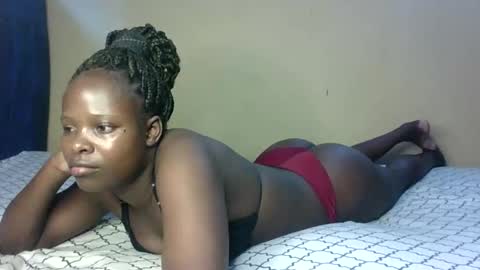 Snapshot of prettymelly_ chatting on 22, 11, 2025 Melly online show from 22, 11, 2025