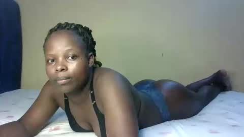 Snapshot of prettymelly_ chatting on 28, 11, 2025 Melly online show from 28, 11, 2025