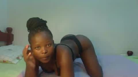Snapshot of prettymelly_ chatting on 18, 7, 2026 Melly online show from 18, 7, 2026