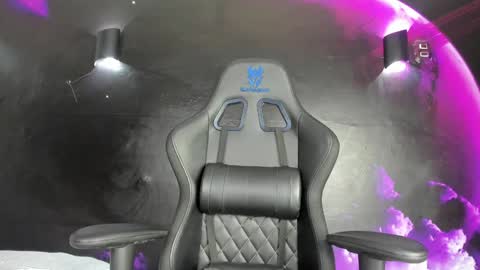 Laura  Onlyfans   40OFF online show from 1, 12, 2024