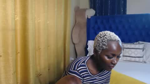 Snapshot of prettyquee chatting on 24, 4, 2026 sasha online show from 24, 4, 2026