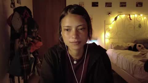 Snapshot of prettyrare chatting on 19, 7, 2026 Juli online show from 19, 7, 2026