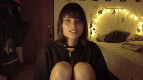 Snapshot of prettyrare chatting on 6, 8, 2026 Juli online show from 6, 8, 2026