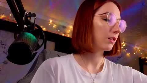 Snapshot of prettyreckess chatting on 17, 12, 2025 Mila -NONUDE MODEL online show from 17, 12, 2025