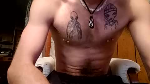 prettysolidd7 online show from 6, 12, 2024