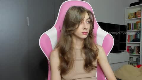 Sophie  next stream will be at Monday  i will wait you guys  online show from 23, 10, 2025