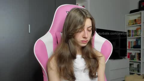 Sophie  next stream will be at Monday  i will wait you guys  online show from 24, 10, 2025