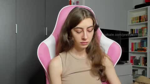 Sophie  next stream will be at Monday  i will wait you guys  online show from 14, 11, 2025