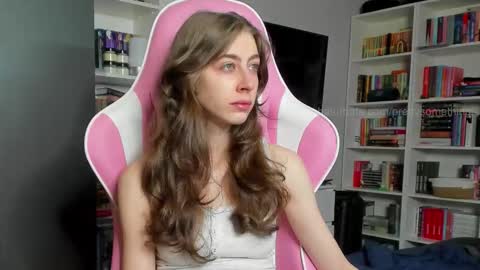Sophie  next stream will be at Monday  i will wait you guys  online show from 1, 12, 2025