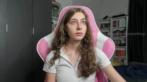 Sophie  next stream will be at Monday  i will wait you guys  online show from 1, 4, 2026