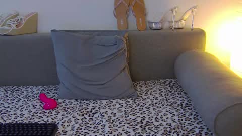 prettyvanessa online show from 21, 2, 2025
