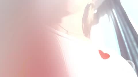 Snapshot of prettyyy_angel chatting on 14, 10, 2025 prettyyy_angel online show from 14, 10, 2025