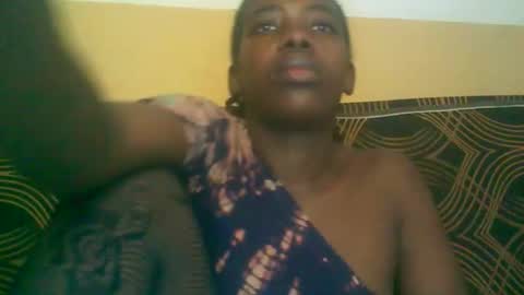 prettyzuzu online show from 28, 10, 2025