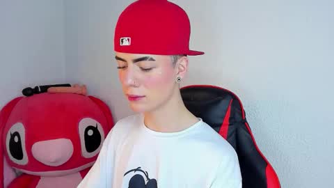 Snapshot of prince_adreww chatting on 21, 11, 2025 PRINCE ADREWW - JOIN MY FAN CLUB online show from 21, 11, 2025