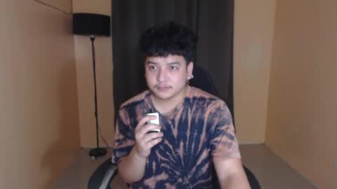 Snapshot of prince_killian chatting on 27, 4, 2026 Killian online show from 27, 4, 2026