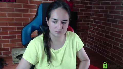 Snapshot of princesa_leia_zathur chatting on 23, 4, 2026 Leia online show from 23, 4, 2026