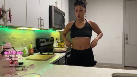 Snapshot of princess_cece chatting on 22, 10, 2025 Cece NEXT LIVESTREAM -- DEC. 4th 7 PM CST online show from 22, 10, 2025