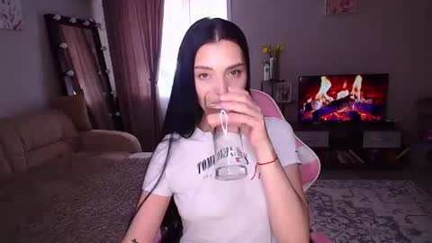 Snapshot of princessamira1 chatting on 8, 7, 2026 princessamira1 online show from 8, 7, 2026