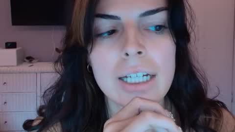 Snapshot of princesselysia99 chatting on 4, 7, 2026 Princess Elysia online show from 4, 7, 2026