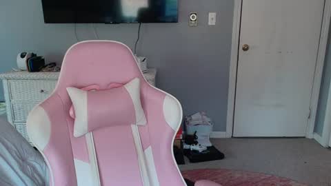 Snapshot of princesselysia99 chatting on 2, 8, 2026 Princess Elysia online show from 2, 8, 2026