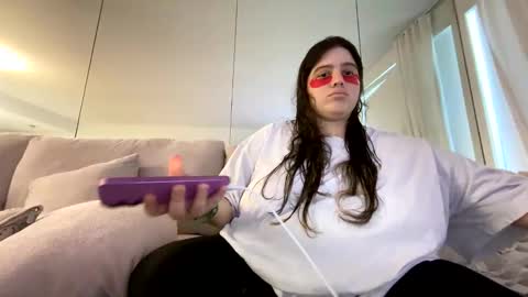 Snapshot of princesslaylaa chatting on 8, 3, 2026 princessviccxo online show from 8, 3, 2026