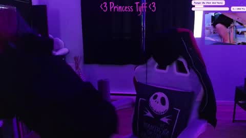 Snapshot of princesstyff chatting on 23, 4, 2026 Tyff et Blast online show from 23, 4, 2026