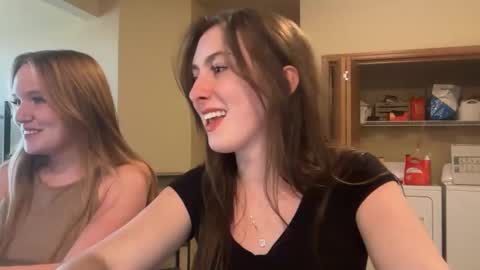 Snapshot of prism50 chatting on 24, 9, 2025 Prism online show from 24, 9, 2025