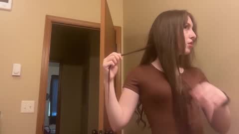 Snapshot of prism50 chatting on 14, 11, 2025 Prism online show from 14, 11, 2025