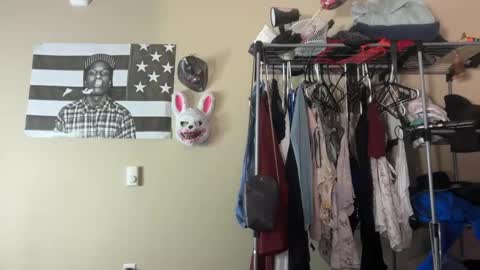 Snapshot of prism50 chatting on 4, 12, 2025 Prism online show from 4, 12, 2025