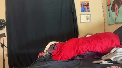 Snapshot of prism50 chatting on 17, 12, 2025 Prism online show from 17, 12, 2025