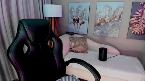 Priya Rose online show from 4, 11, 2025