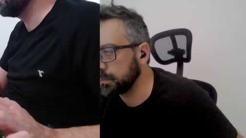 Snapshot of professional_manbd chatting on 4, 1, 2025 Professional manBD online show from 4, 1, 2025