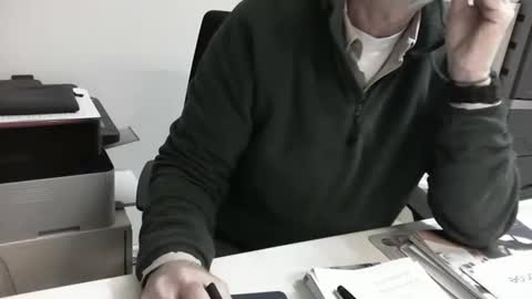 mature hairy guy online show from 15, 11, 2025