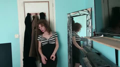 prxscillia_tx online show from 9, 3, 2026