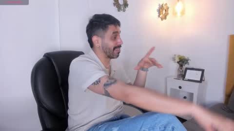Snapshot of puch16 chatting on 19, 11, 2025 Diego online show from 19, 11, 2025