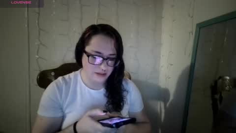 Snapshot of puddlessjersey chatting on 11, 2, 2026 Drowning Puddles online show from 11, 2, 2026