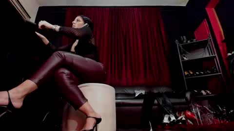 Snapshot of puffy_love chatting on 15, 3, 2026 MissPuffyLove online show from 15, 3, 2026