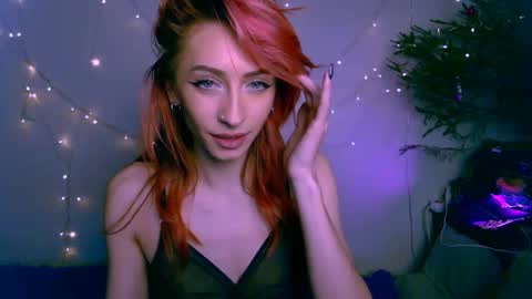 Snapshot of pufpufog chatting on 4, 1, 2025 EsteticHouse online show from 4, 1, 2025