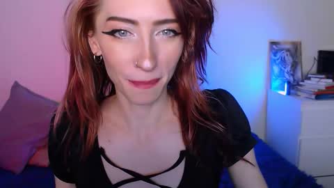 Snapshot of pufpufog chatting on 7, 10, 2025 EsteticHouse online show from 7, 10, 2025
