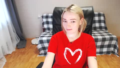 Snapshot of puma_ma chatting on 16, 2, 2025 Polly online show from 16, 2, 2025