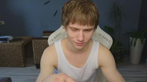Snapshot of pupsenish chatting on 6, 4, 2026 Jesse online show from 6, 4, 2026